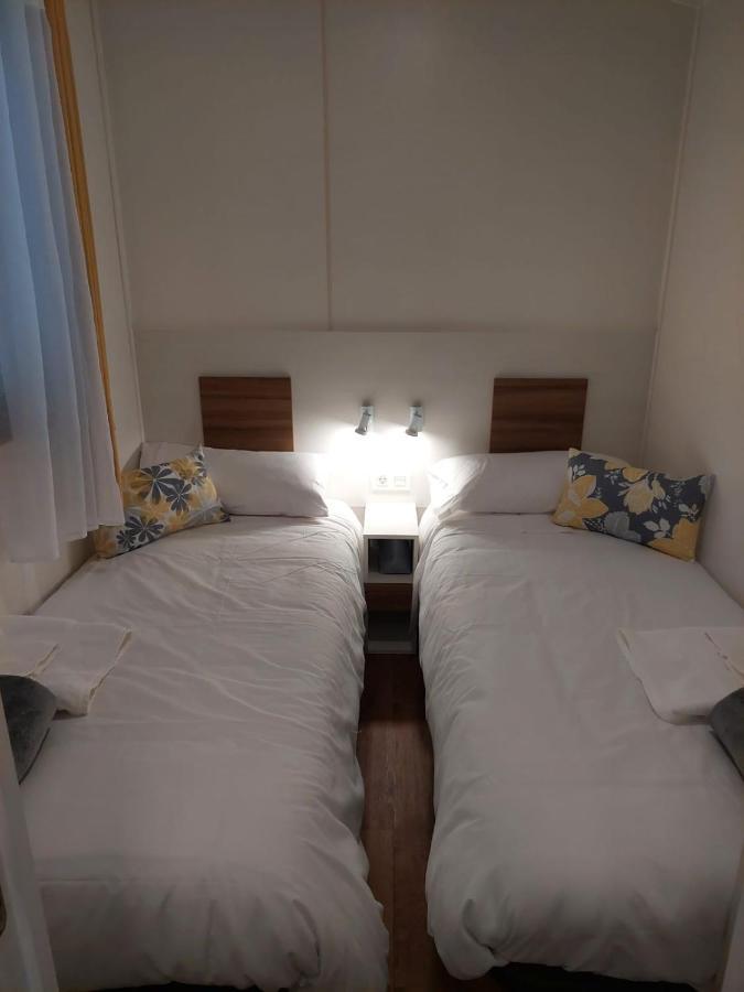 Camping Vila De 萨里亚 外观 照片